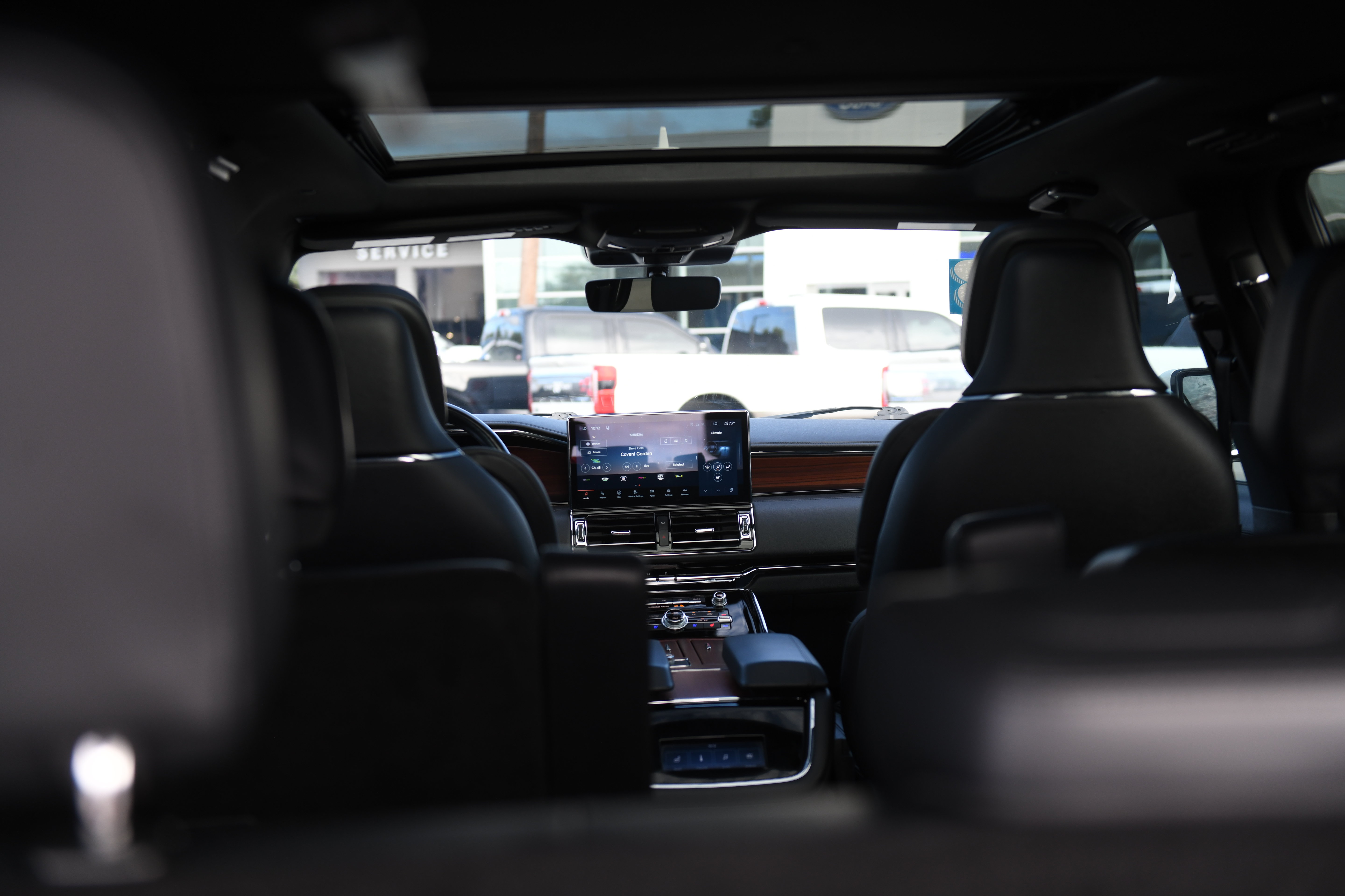 Used 2023 Lincoln Navigator Reserve w/ Monochromatic Package RWD image 15