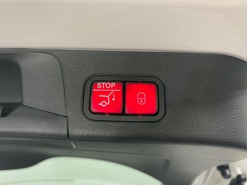 Certified 2024 Mercedes-Benz EQB 350 4MATIC SUV image 29