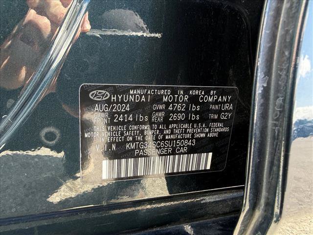 Used 2025 Genesis G70 2.5T RWD image 28
