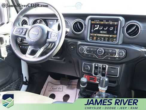 Used 2023 Jeep Wrangler Unlimited Rubicon 4xe w/ Steel Bumper Group AWD/4WD image 13