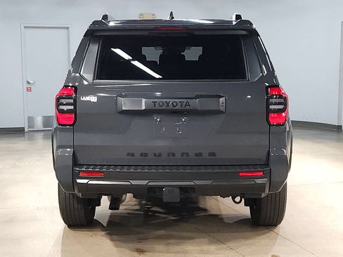 Used 2025 Toyota 4Runner SR5 AWD/4WD image 6