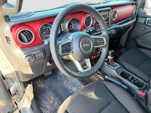 Used 2019 Jeep Wrangler Unlimited Rubicon image 24
