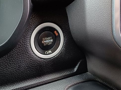 Used 2021 RAM 1500 Big Horn AWD/4WD image 19