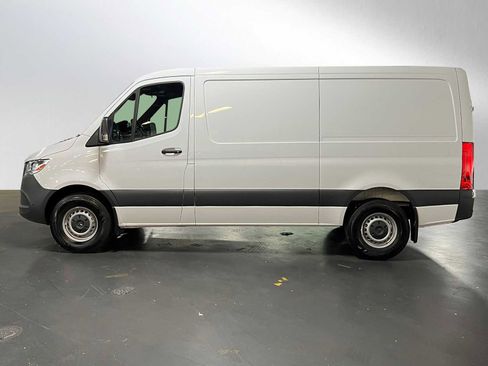 Used 2025 Mercedes-Benz Sprinter 2500 image 6