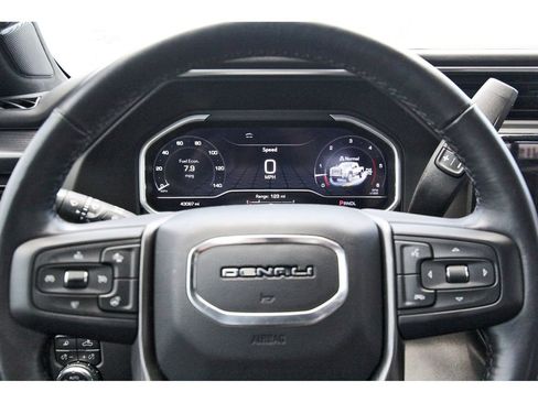 Used 2024 GMC Sierra 2500 Denali Ultimate AWD/4WD image 9