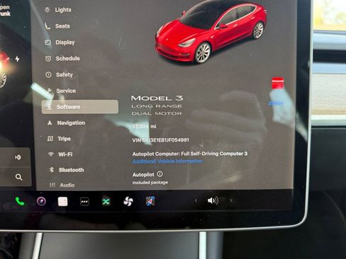 Used 2018 Tesla Model 3 Long Range AWD/4WD image 31