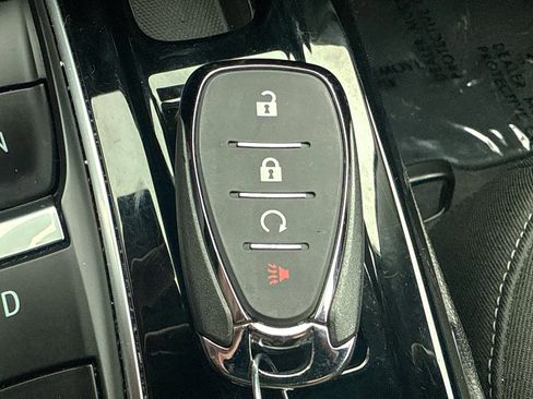 Used 2022 Chevrolet Bolt EUV LT image 48