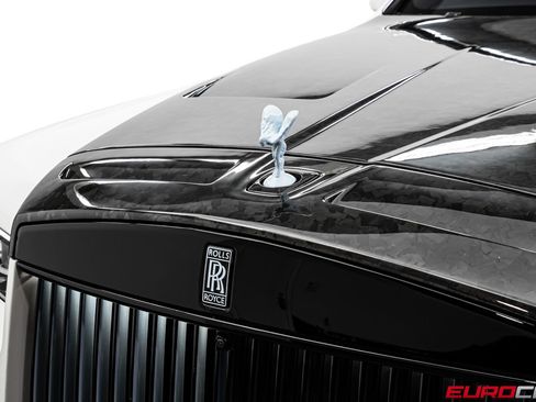 Used 2025 Rolls-Royce Cullinan AWD/4WD image 13