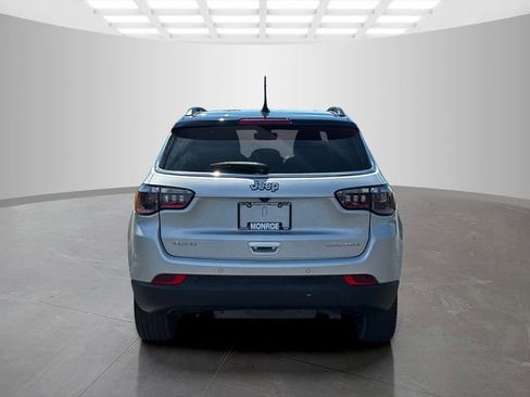 Used 2025 Jeep Compass Limited AWD/4WD image 6