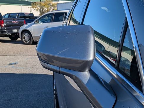 Certified 2025 Cadillac XT4 Premium Luxury image 13