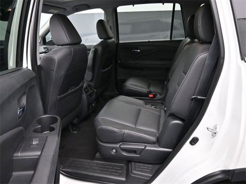 Used 2022 Honda Pilot Touring image 35