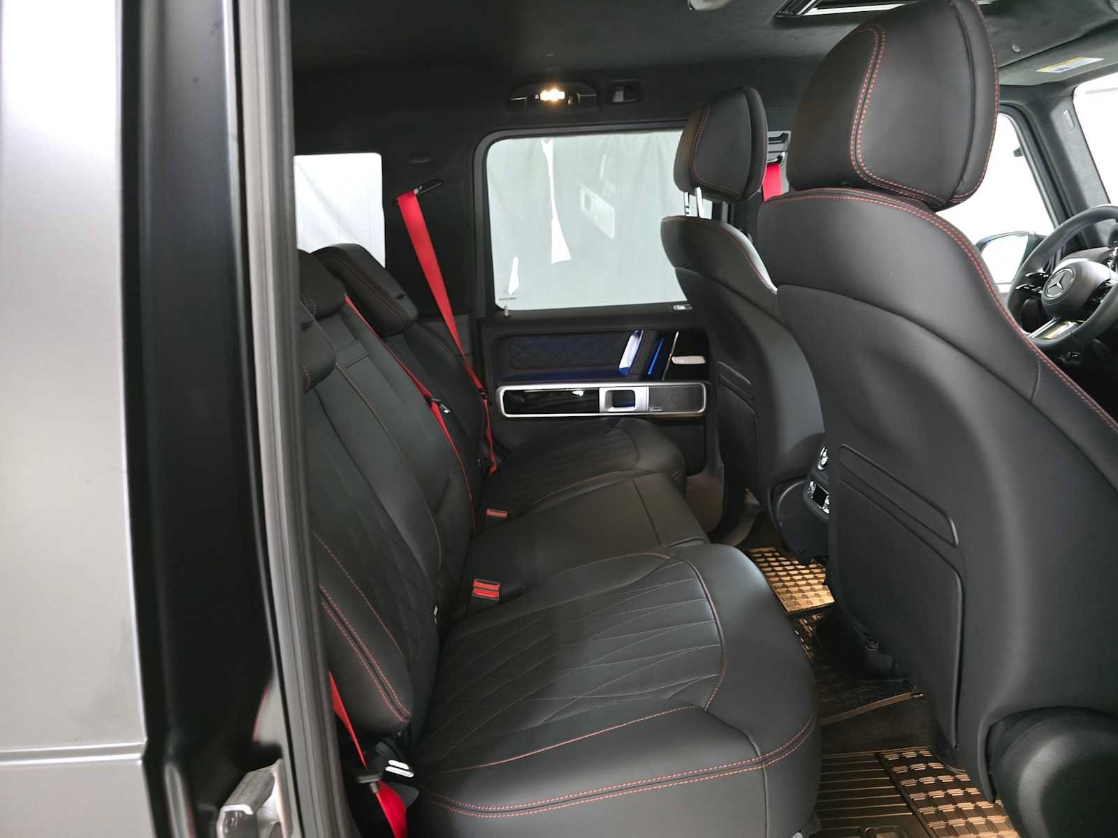 New 2027 Mercedes-Benz G 580 e image 12