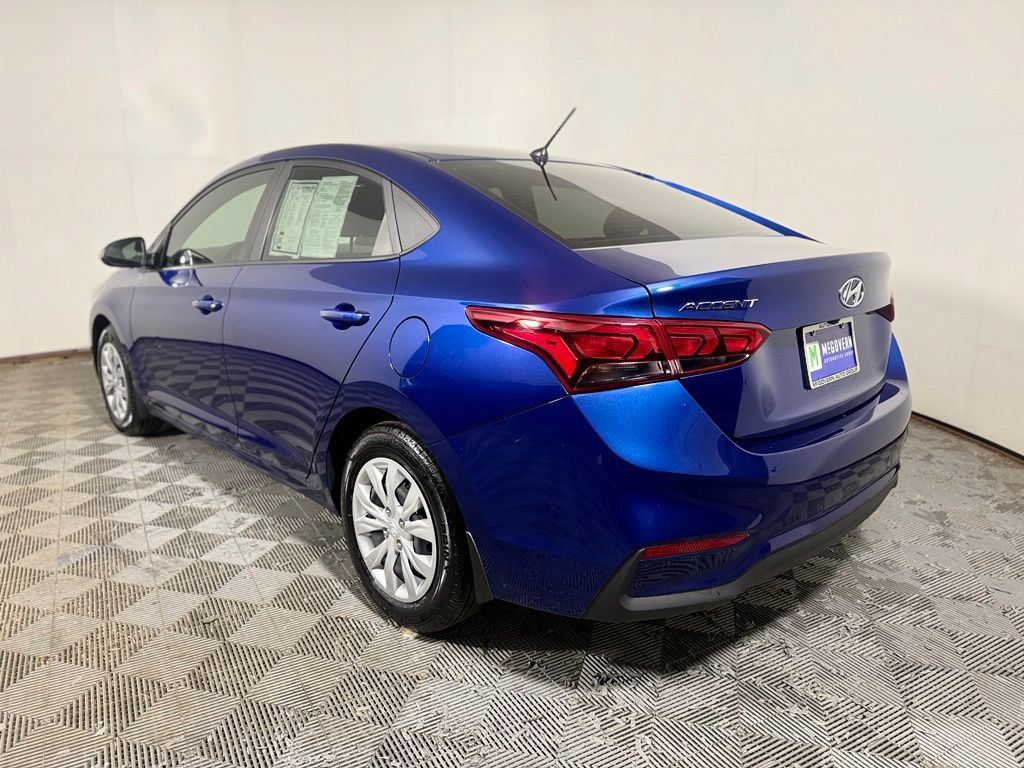 Used 2022 Hyundai Accent SE FWD image 4