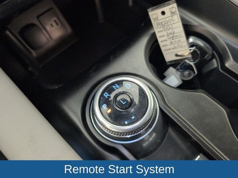 Used 2025 Ford Explorer Active w/ Active Comfort Package image 31