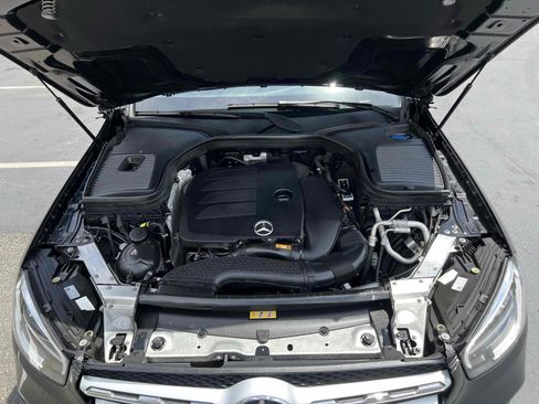 Used 2020 Mercedes-Benz GLC 300 4MATIC w/ Premium Package image 23