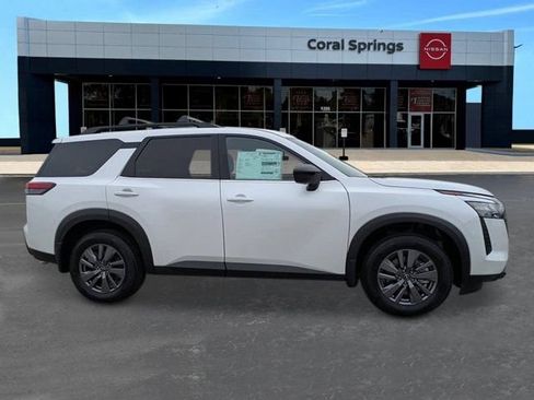 New 2026 Nissan Pathfinder SV w/ Cargo Package FWD image 6