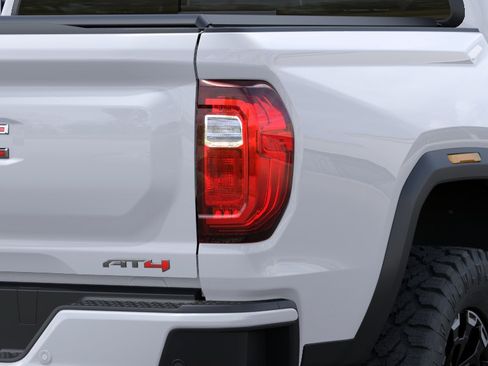 New 2026 GMC Canyon AT4 AWD/4WD image 14