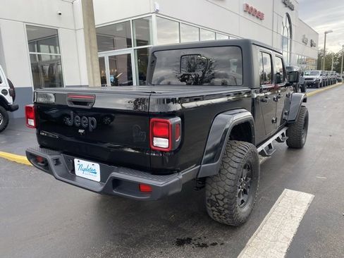 Used 2022 Jeep Gladiator Willys image 8