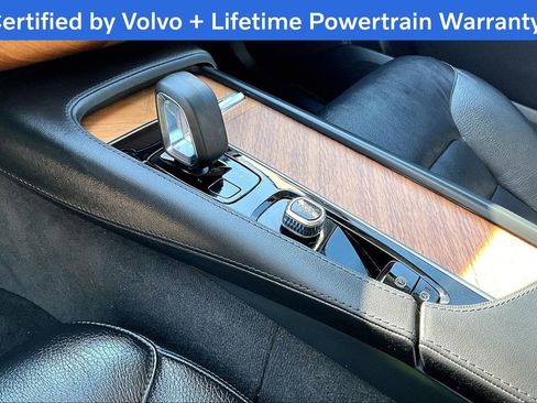 Used 2023 Volvo XC90 B5 Plus image 19