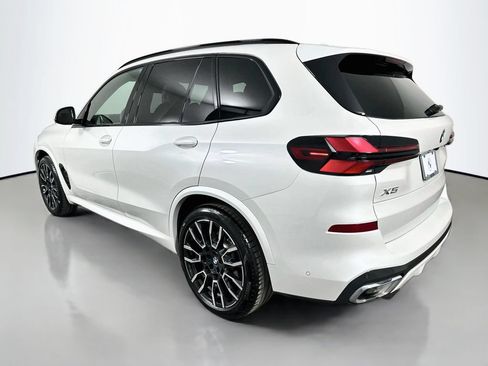 Used 2026 BMW X5 xDrive40i w/ M Sport Package AWD/4WD image 7