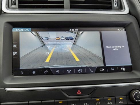 Used 2018 Jaguar E-PACE S image 23