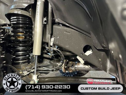 Used 2024 Jeep Wrangler Unlimited Sport AWD/4WD image 17