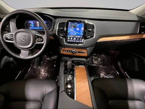Certified 2023 Volvo XC90 B6 Plus w/ Protection Package Premier AWD/4WD image 19