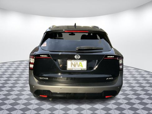 Used 2026 Nissan Kicks SV w/ Cold Weather Package image 4