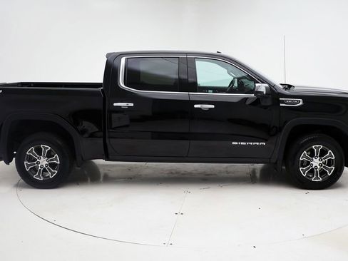 Used 2025 GMC Sierra 1500 SLT AWD/4WD image 3