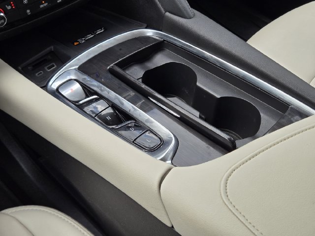 Used 2023 Buick Enclave Essence w/ LPO, Floor Liner Package FWD image 20