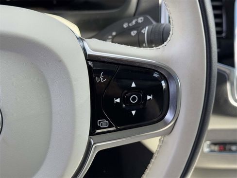 Certified 2024 Volvo XC90 B6 Ultimate w/ Protection Package Premier image 20