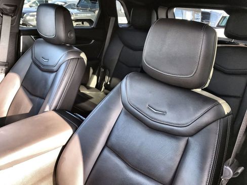 Used 2024 Cadillac XT5 Premium Luxury image 11