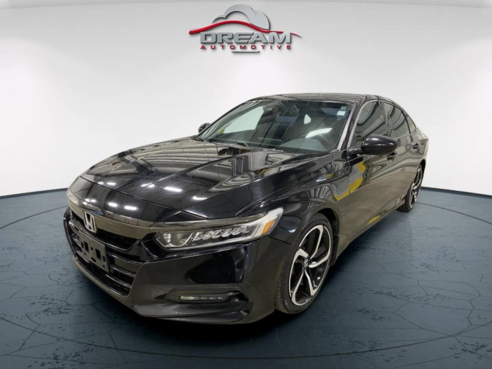 Used 2018 Honda Accord Sport image 3