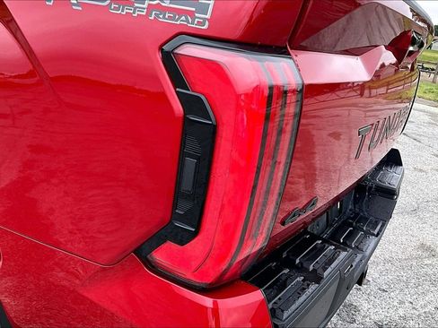 Used 2024 Toyota Tundra Limited w/ TRD Off-Road Package AWD/4WD image 27