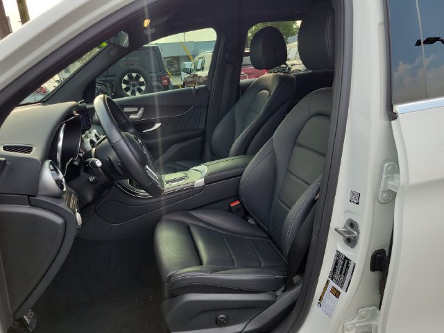 Used 2022 Mercedes-Benz GLC 300 4MATIC image 9