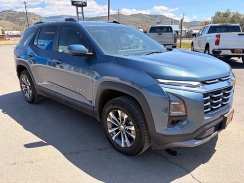 Used 2025 Chevrolet Equinox LT w/ Convenience Package II AWD/4WD image 3