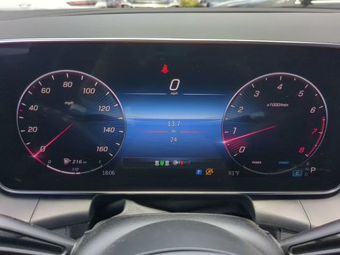 Used 2024 Mercedes-Benz GLC 300 image 14