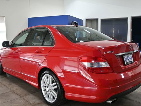 Used 2009 Mercedes-Benz C 300 4MATIC Sedan image 2
