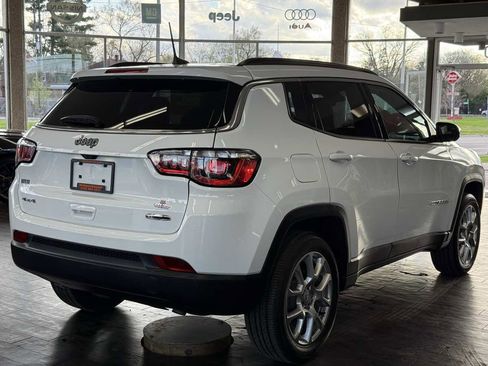 Used 2024 Jeep Compass Latitude AWD/4WD image 7