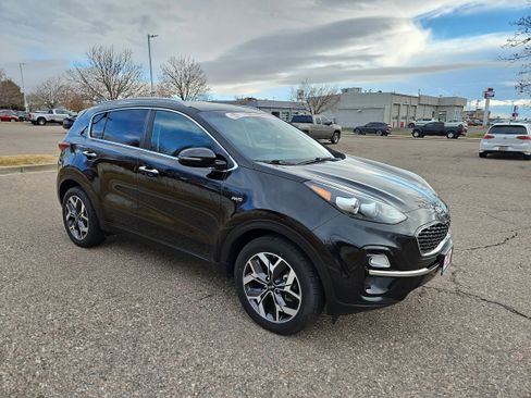 Used 2020 Kia Sportage EX image 2