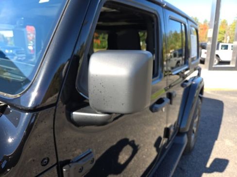 Used 2021 Jeep Wrangler Unlimited Sahara w/ Uconnect 4C Nav & Sound Group image 37