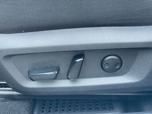 Certified 2023 Nissan Rogue SV AWD/4WD image 12