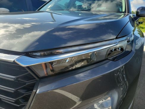 Used 2024 Honda CR-V LX image 5