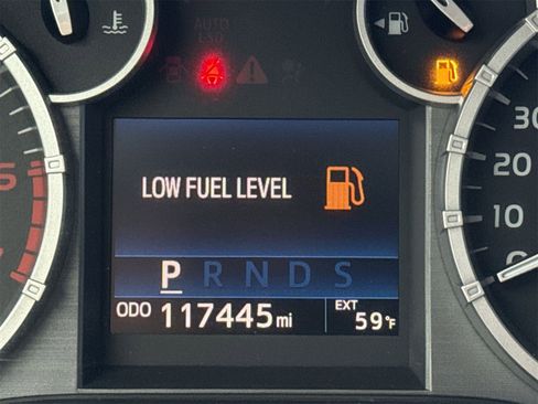 Used 2015 Toyota Tundra Platinum image 23