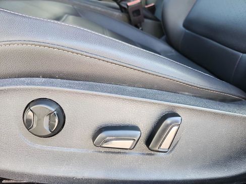 Used 2022 Volkswagen Passat 2.0T SE image 12