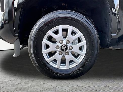 Used 2025 Toyota Tacoma SR5 image 24