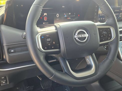 Used 2025 Nissan Armada SV AWD/4WD image 28