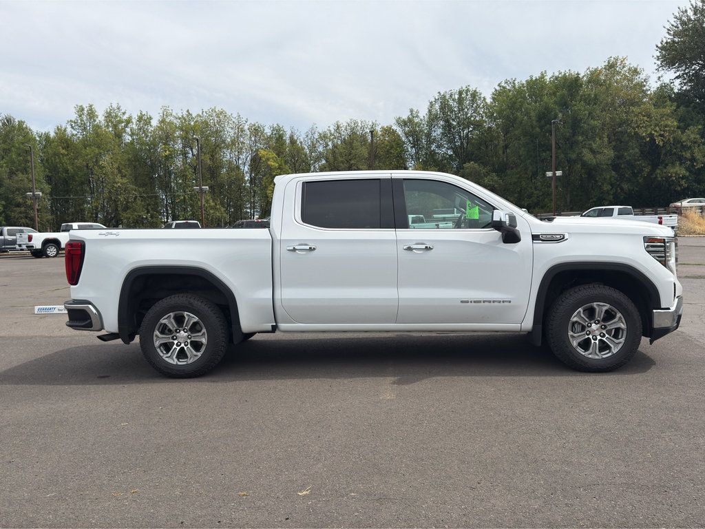 Used 2025 GMC Sierra 1500 SLT AWD/4WD image 29