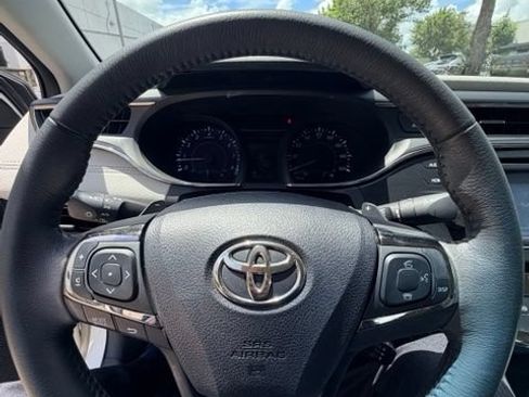 Used 2016 Toyota Avalon XLE FWD image 4