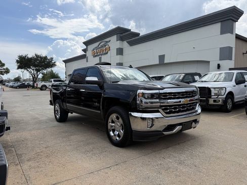 Used 2017 Chevrolet Silverado 1500 LTZ w/ Texas Edition RWD image 42